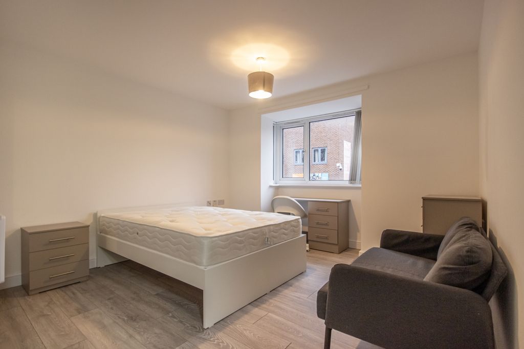 Property photo 3 of 13 8