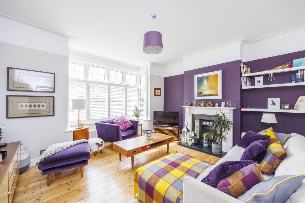 Property photo 2 of 17