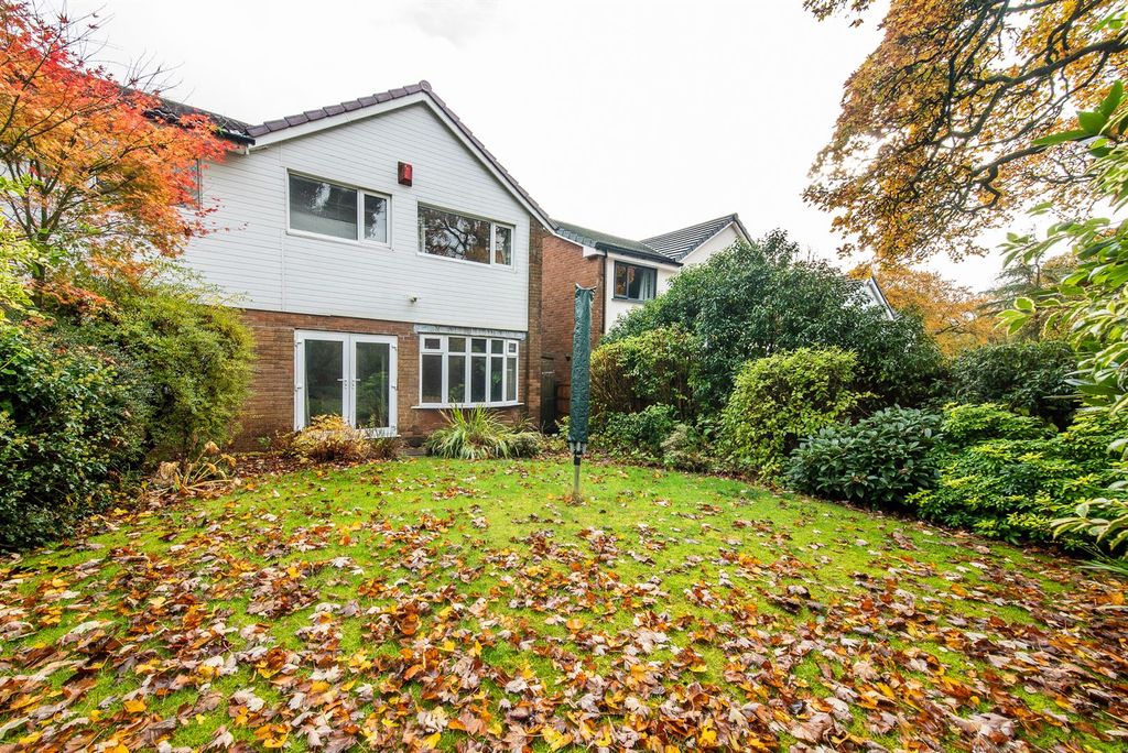 Property photo 2 of 22 Garden