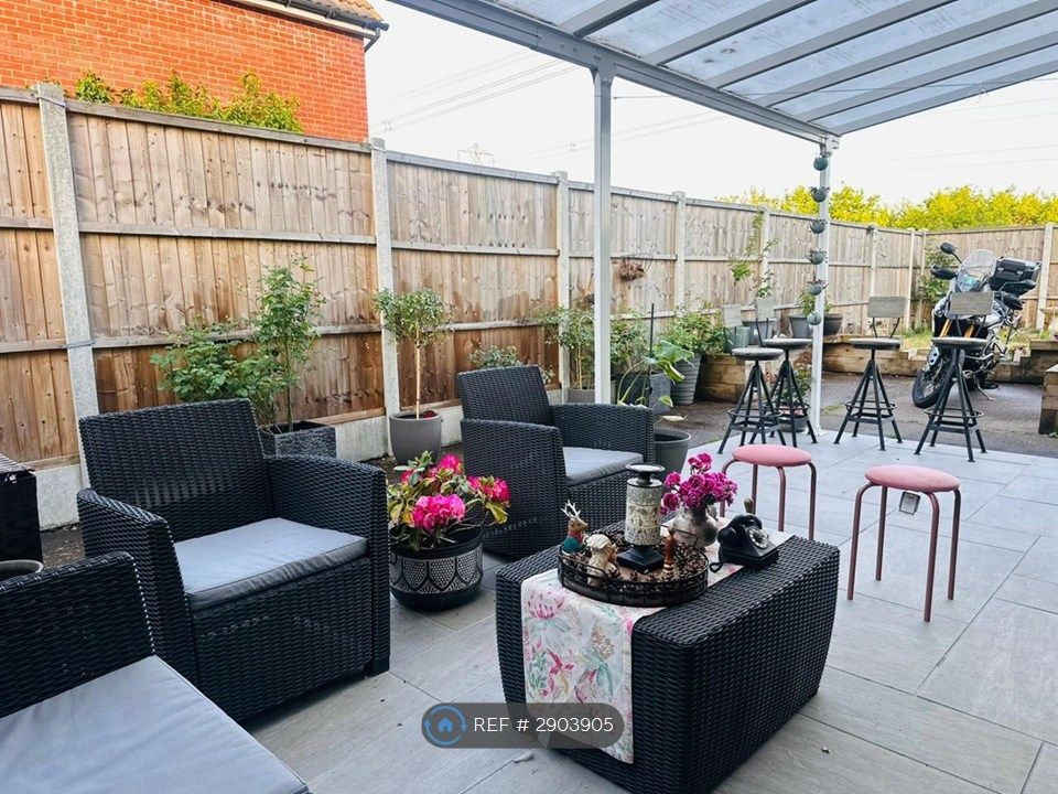 Property photo 3 of 20 Patio-1