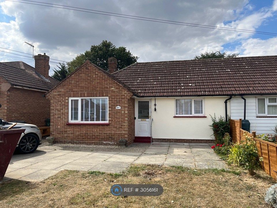 Property photo 1 of 33 Newly Renovated 2 Bed Bungalow
