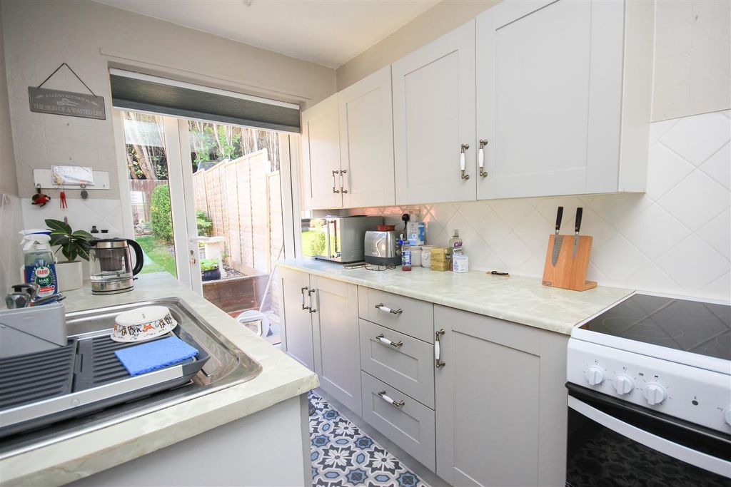 Property photo 3 of 12 K1.Jpg