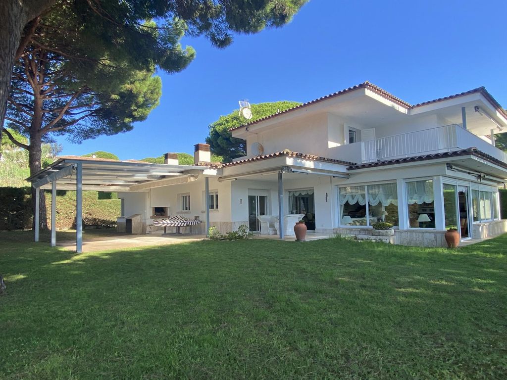 Property photo 2 of 28