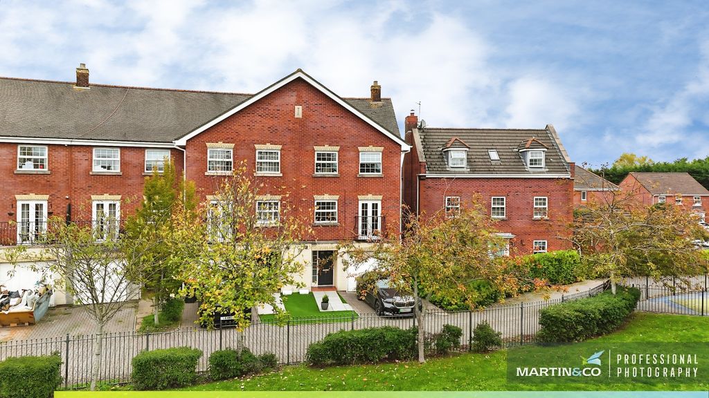 Property photo 1 of 37