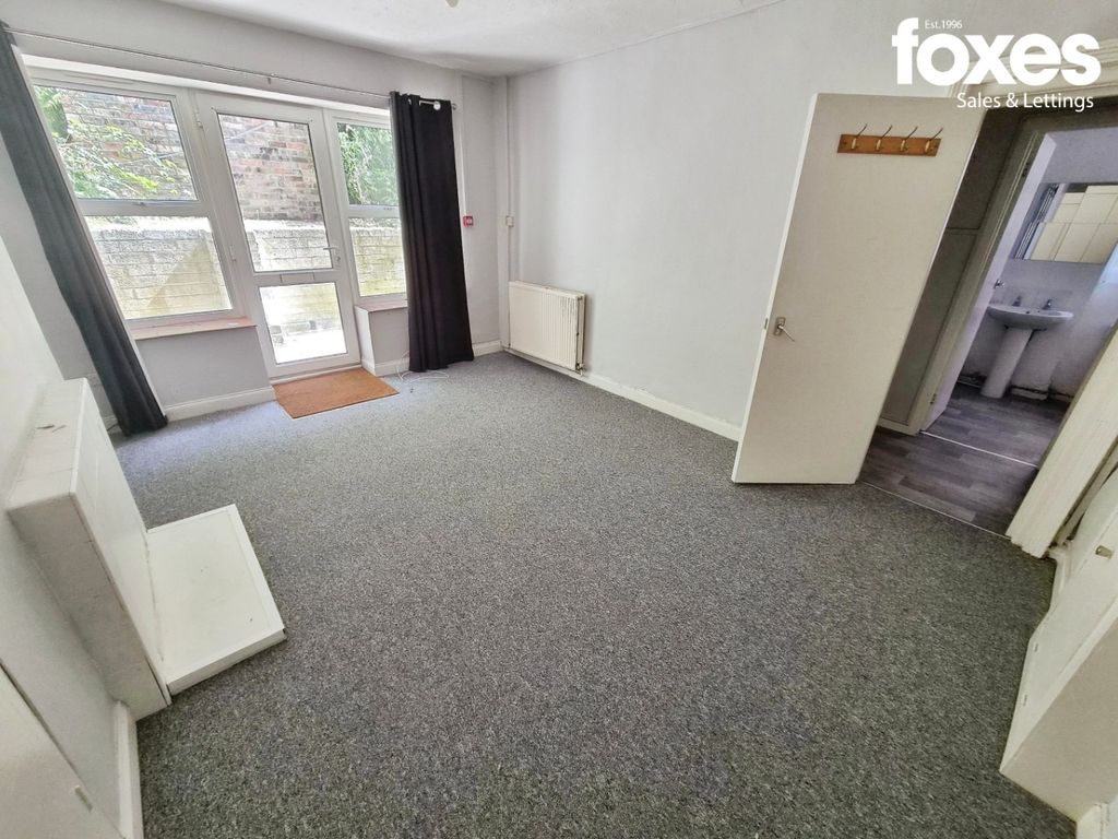 Property photo 3 of 11 2896873
