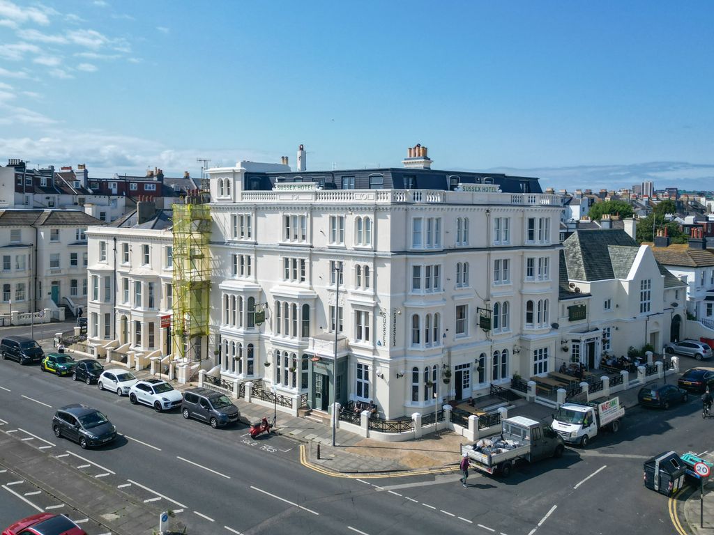 Property photo 1 of 21 Dji0976