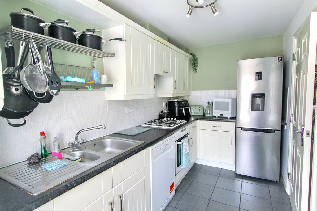 Property photo 3 of 10 Image 3