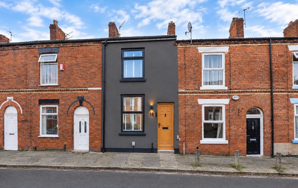 Property photo 1 of 13 External