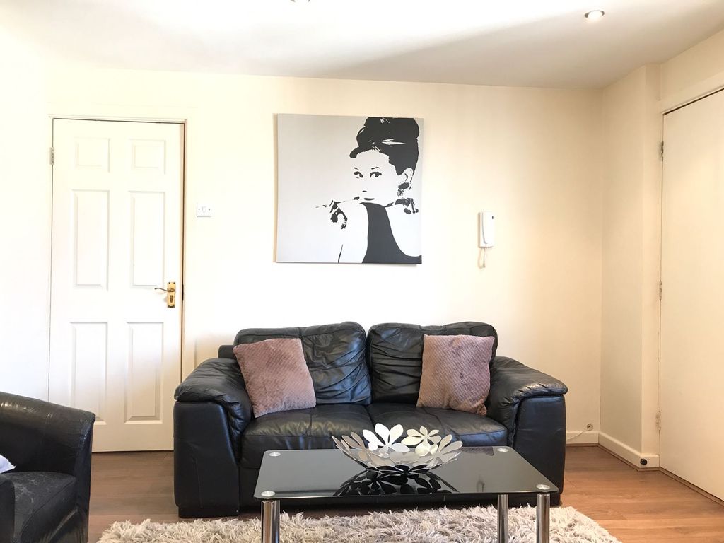 Property photo 2 of 5