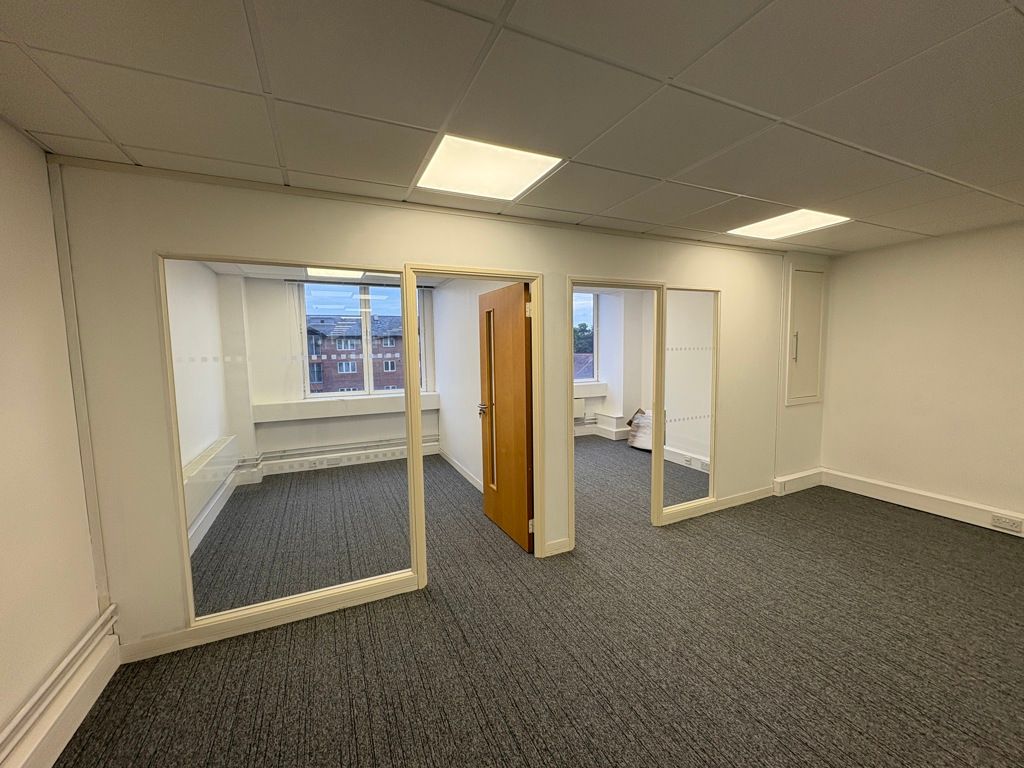 Property photo 3 of 3 Photo 33