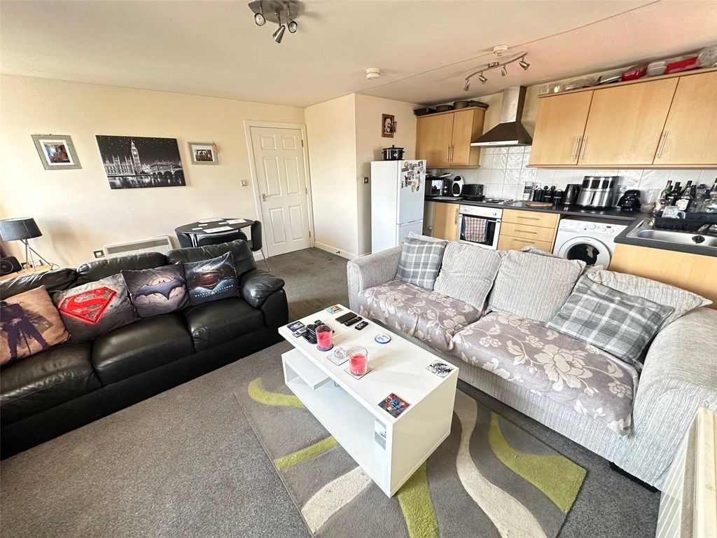 Property photo 2 of 9 Picture 2