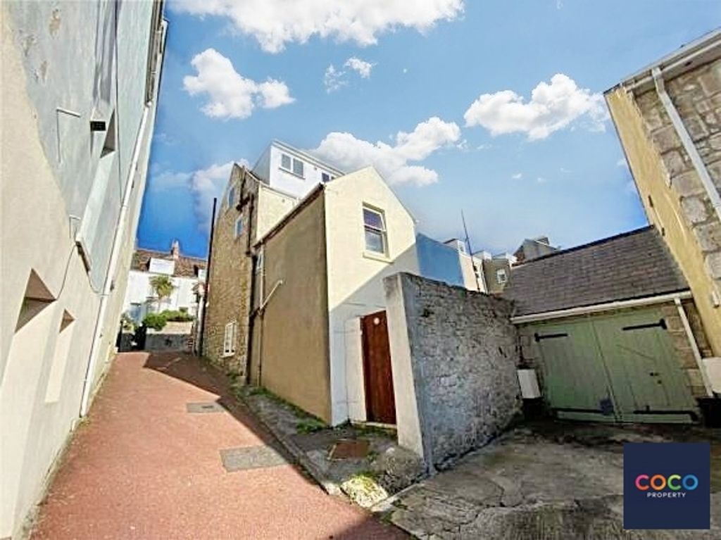Property photo 2 of 10 Front Shot King Street
