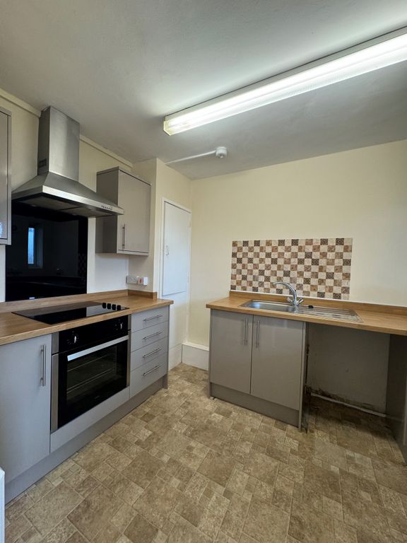 Property photo 1 of 8 1