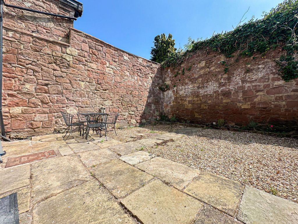 Property photo 3 of 15