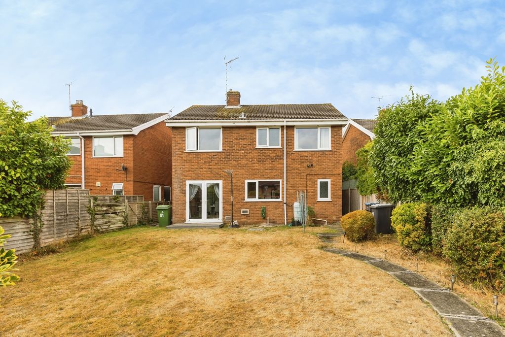 Property photo 1 of 20 Rear Garden