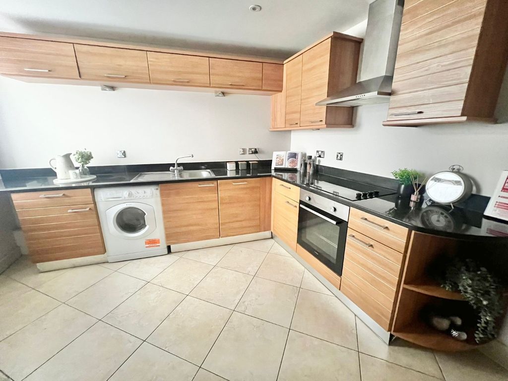Property photo 3 of 11 Picture No. 19