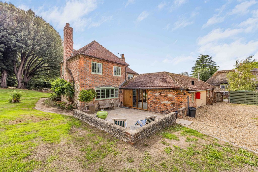 Property photo 2 of 70