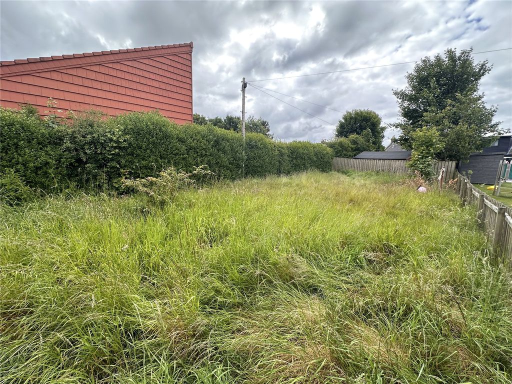 Property photo 2 of 3 Picture No. 02