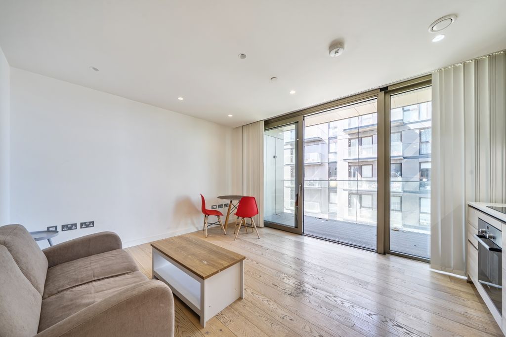 Property photo 2 of 14 1450241-10-69Eb76...