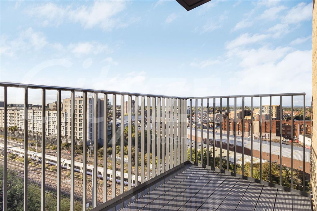 Property photo 3 of 20 Balcony