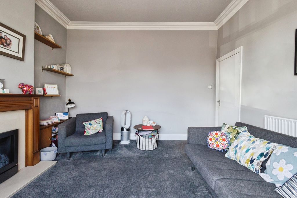 Property photo 3 of 19 Pbox-Img.Jpg