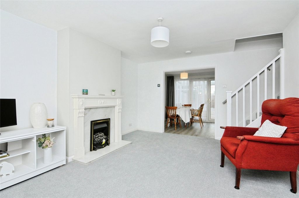 Property photo 3 of 16 Picture No. 11