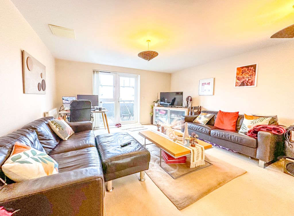 Property photo 3 of 14