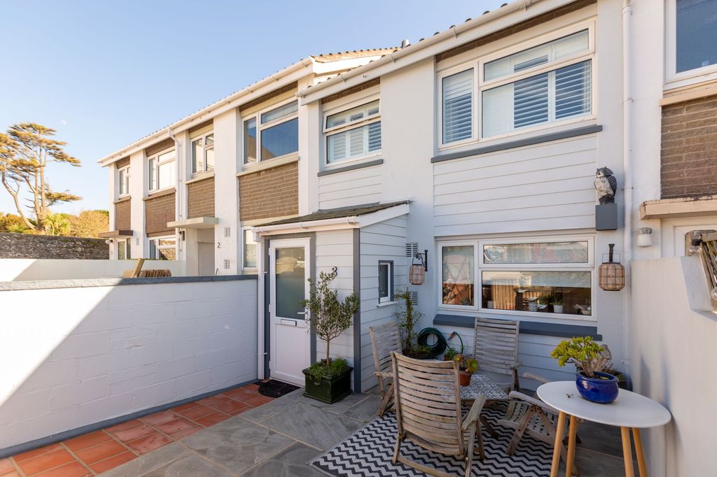 Property photo 1 of 27