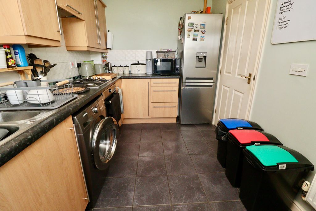 Property photo 3 of 13 Img_4564