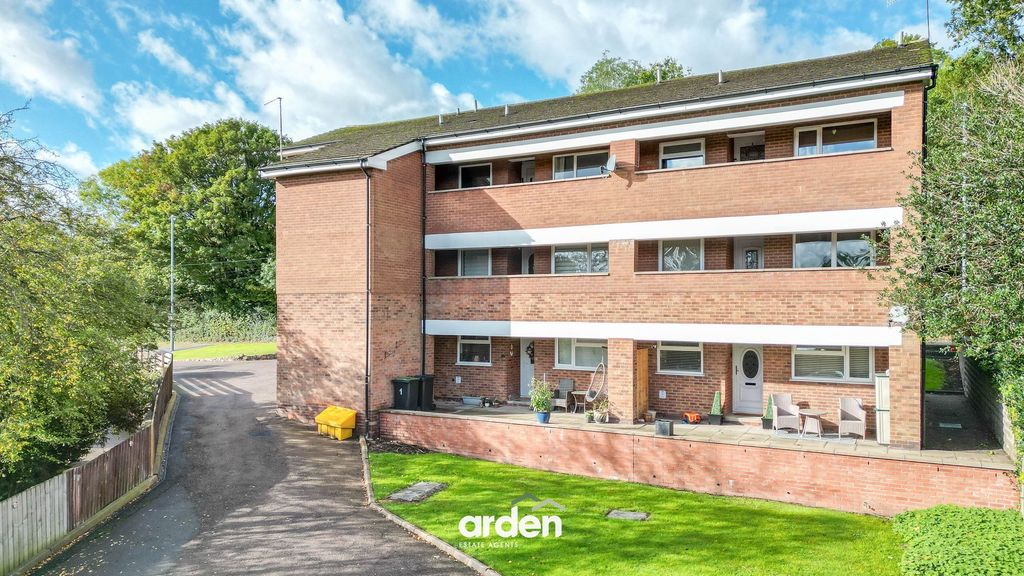 Property photo 1 of 12