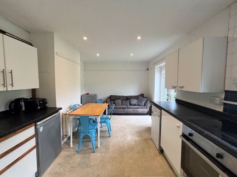 Property photo 1 of 10 Photo 16