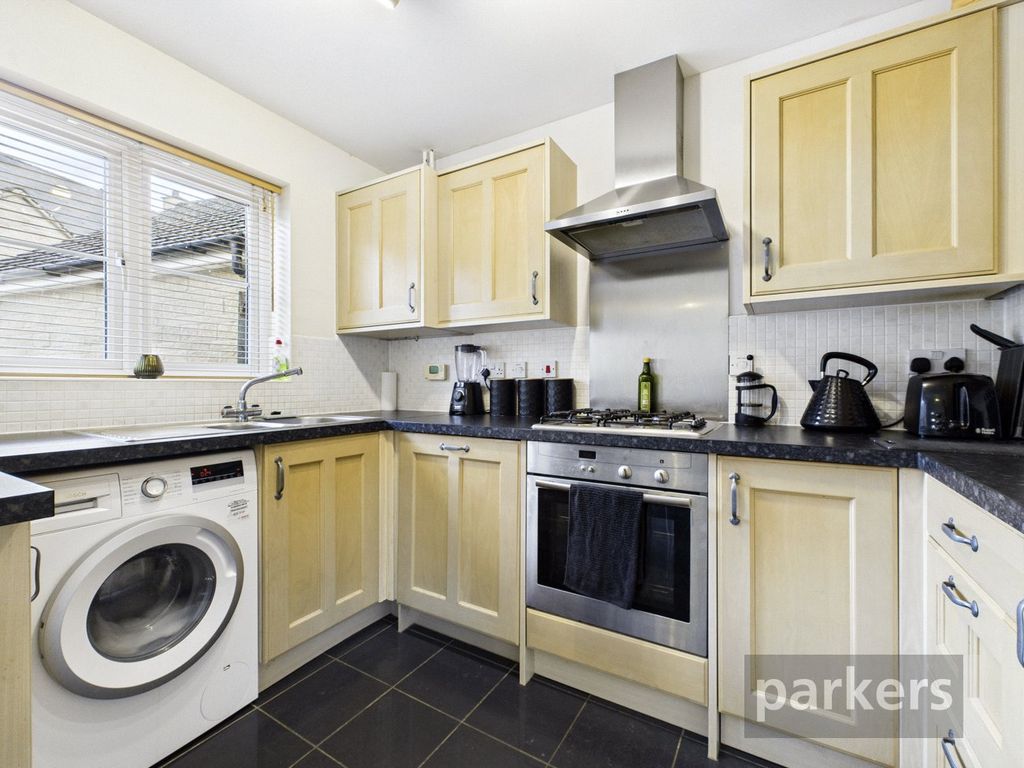 Property photo 2 of 17 Kitchen