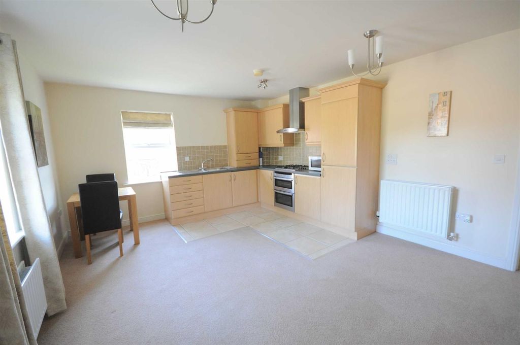 Property photo 2 of 9