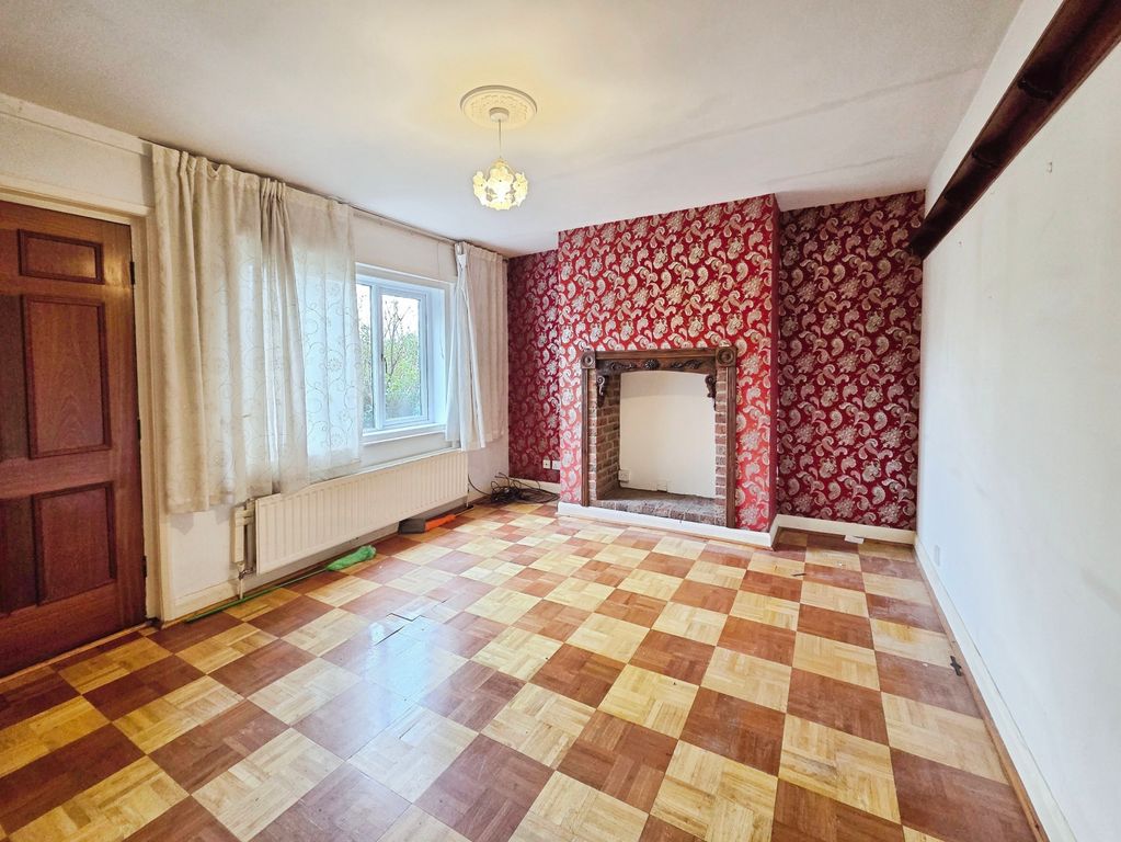 Property photo 2 of 13 Bd21783c-1000126995