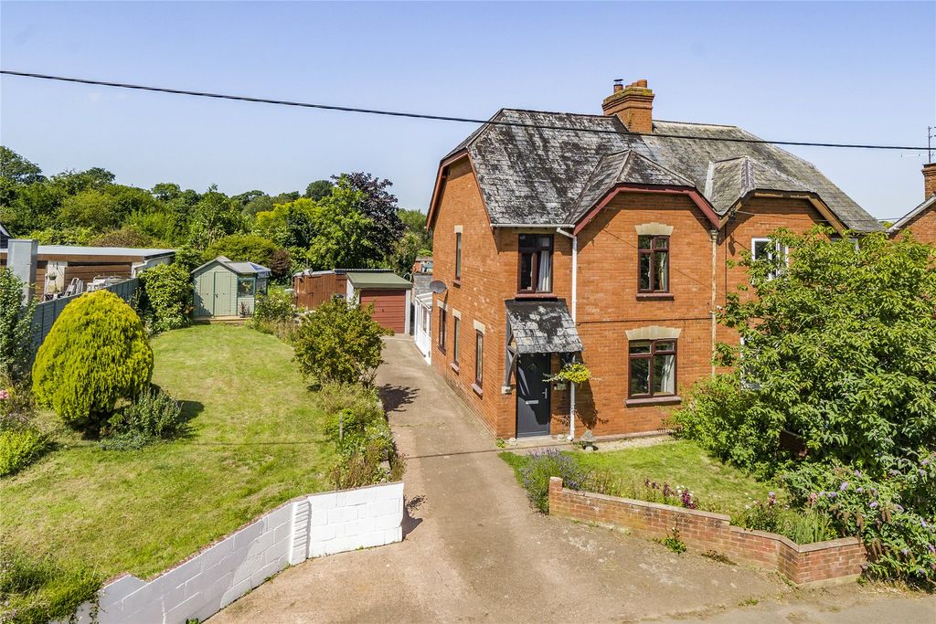 Property photo 1 of 16 Picture No. 18