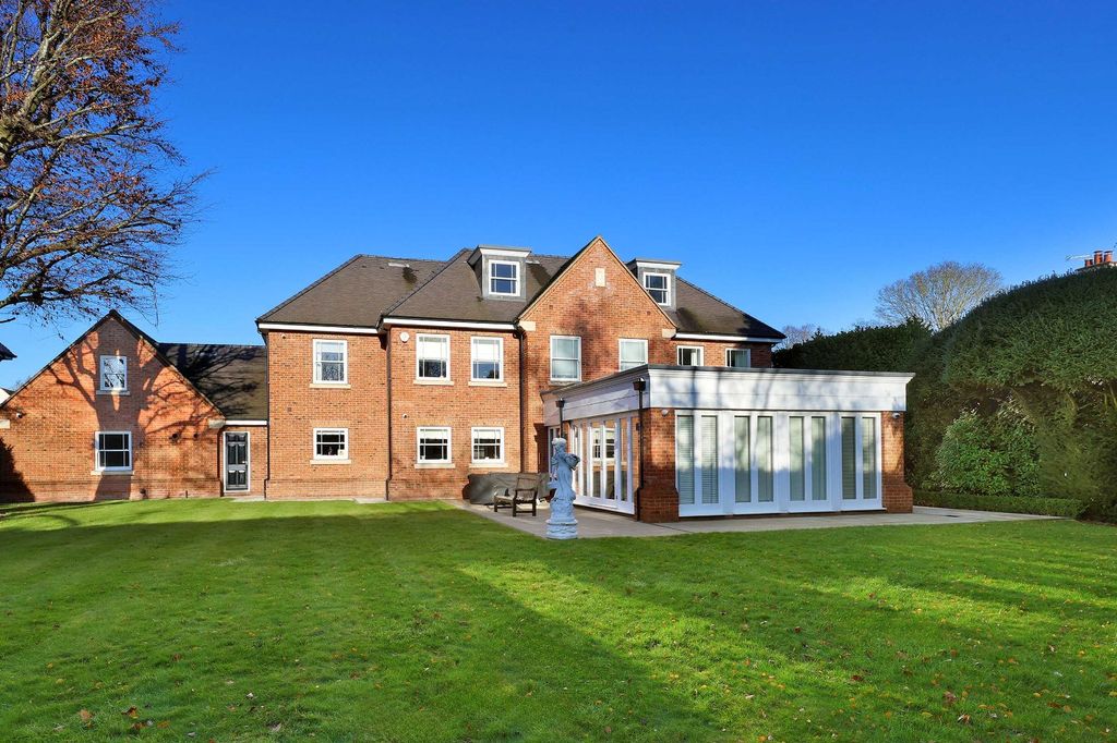 Property photo 2 of 26 Picture No. 06