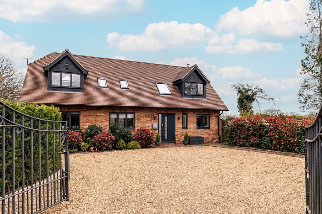 Property photo 1 of 30