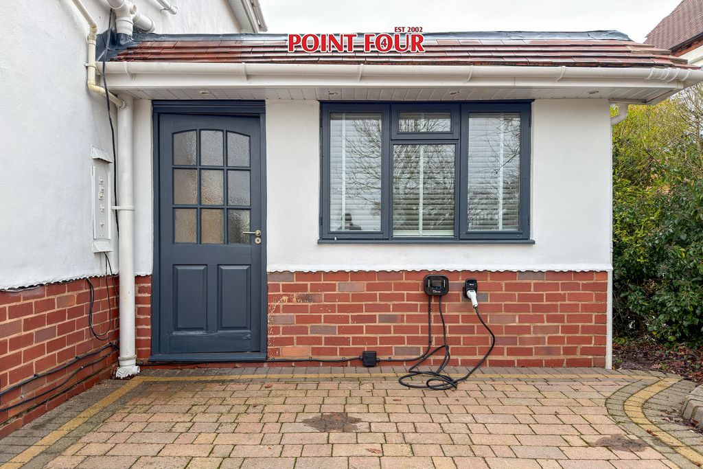 Property photo 1 of 4