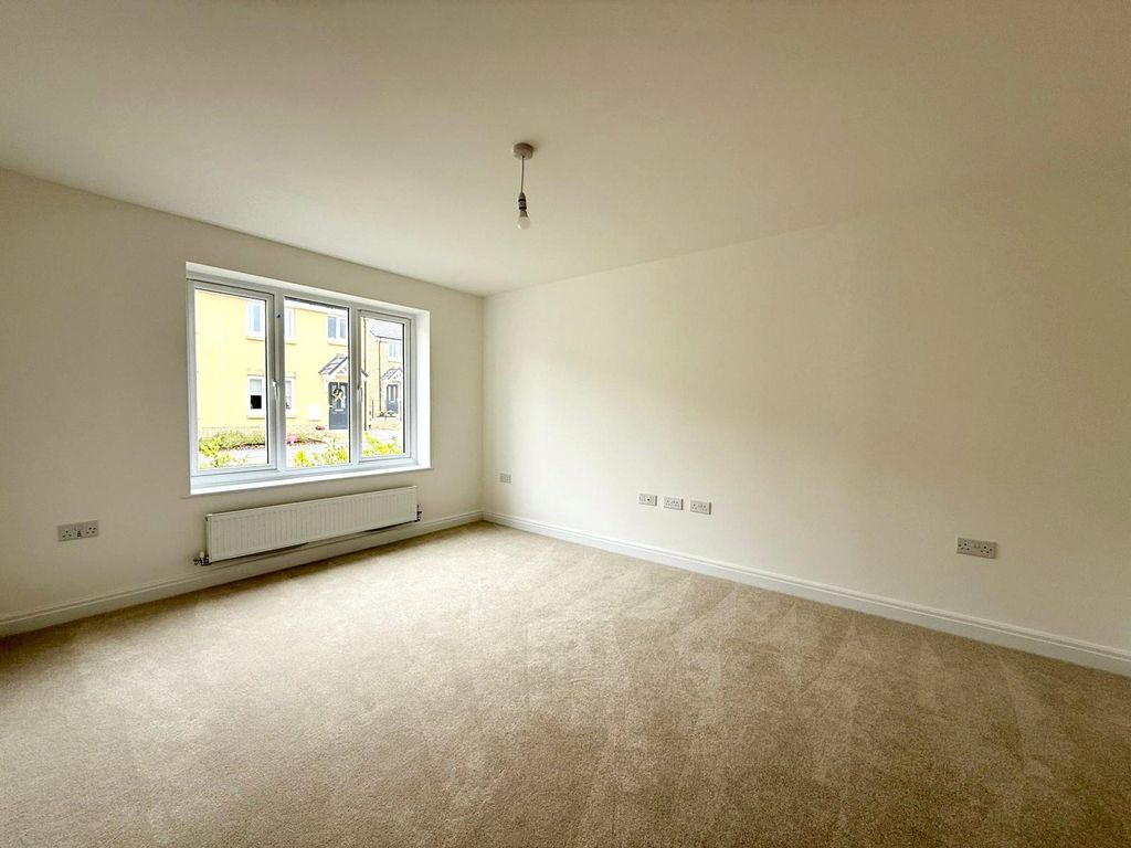 Property photo 3 of 15 Picture No. 34