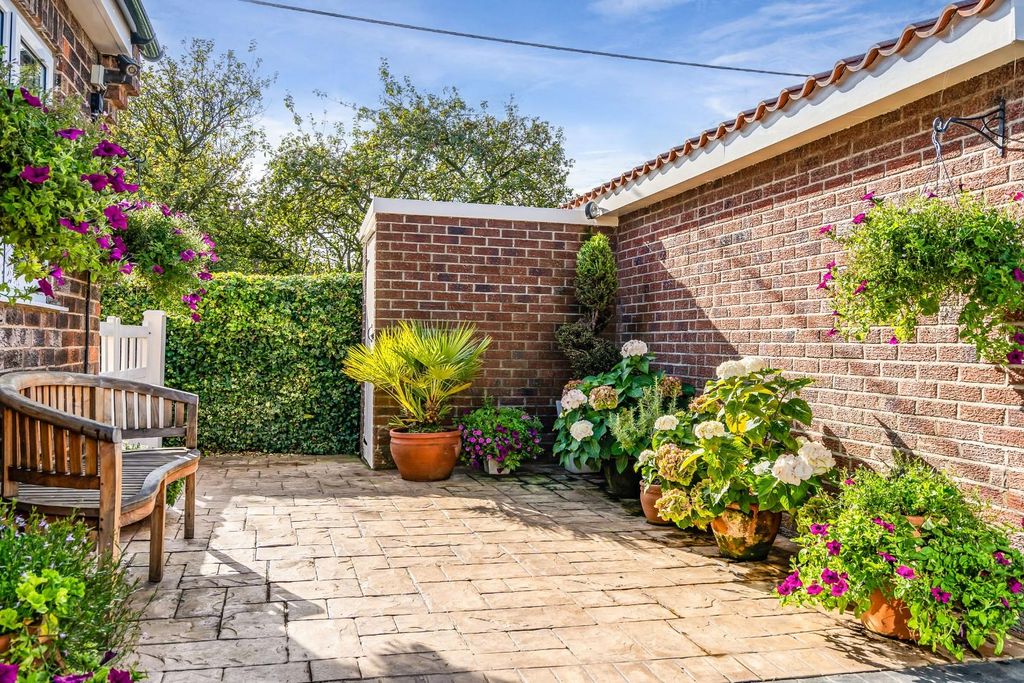 Property photo 2 of 19 80230_Gwenva Rise Hunsingore (34).Jpg