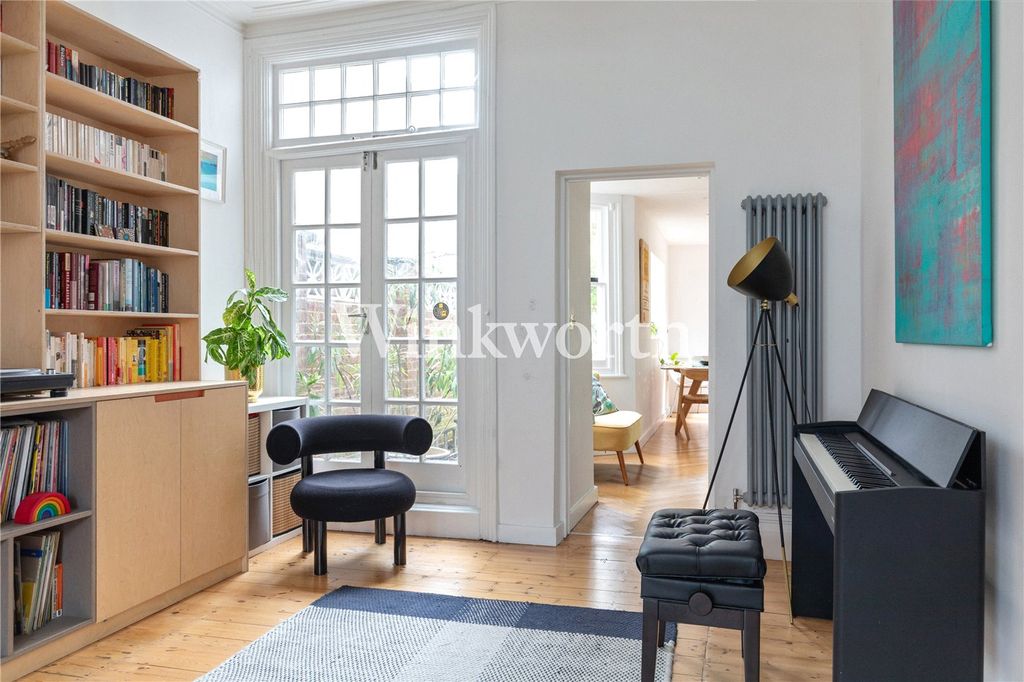 Property photo 3 of 43 Picture No. 70