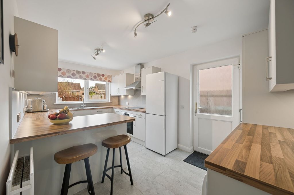 Property photo 3 of 35 Kitchen/ Diner