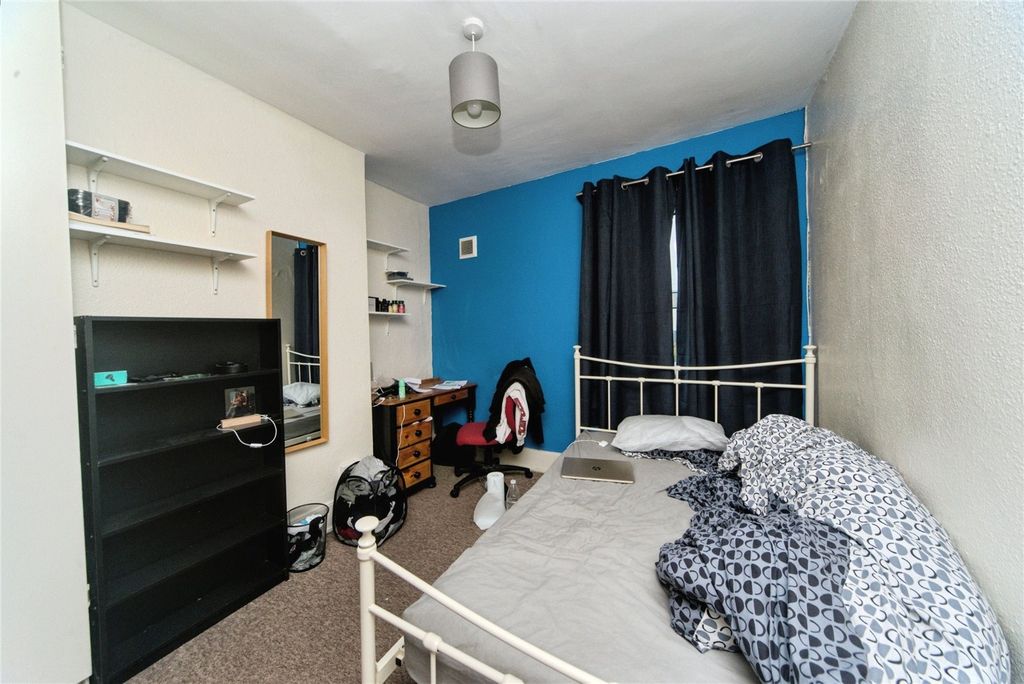 Property photo 2 of 31 Picture 2