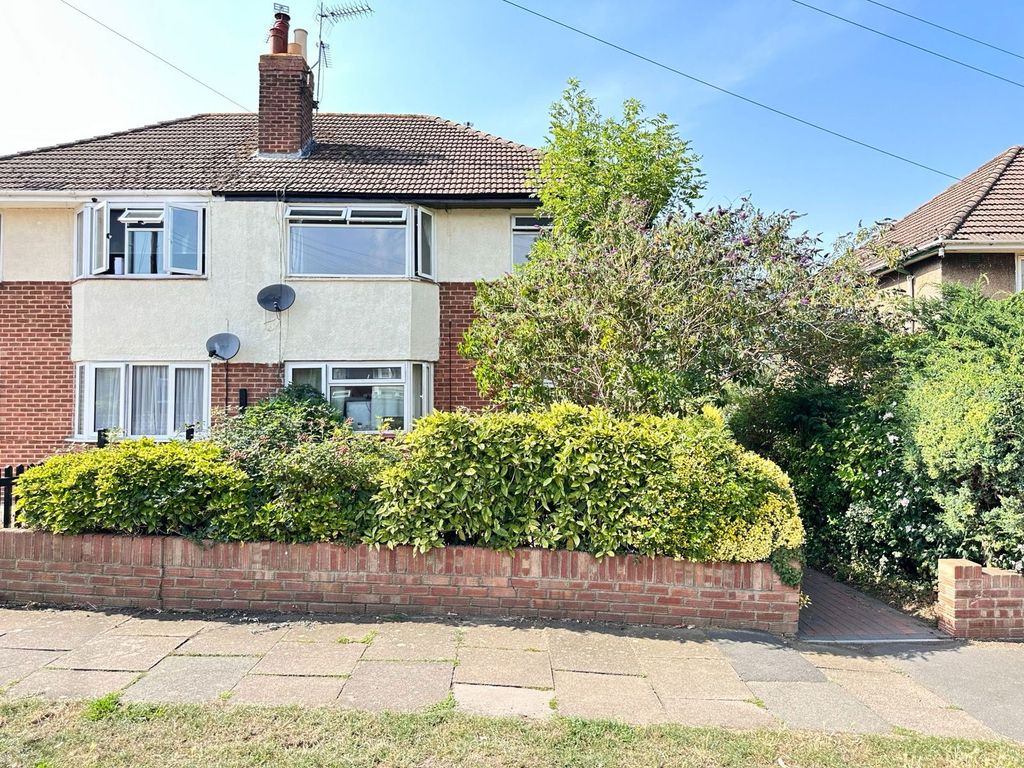 Property photo 1 of 8