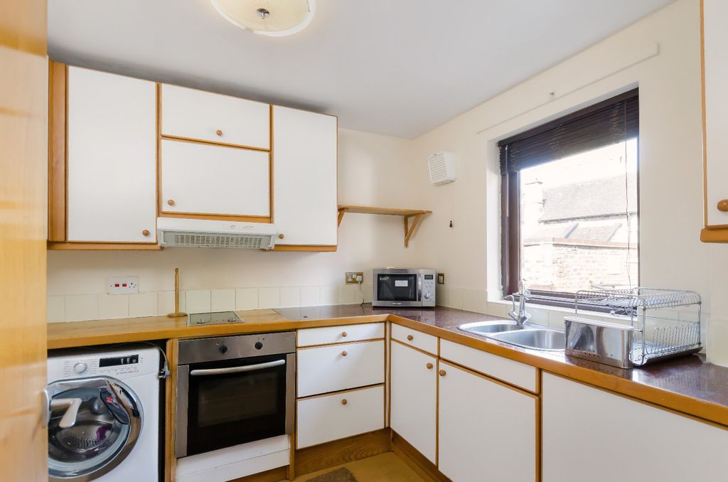 Property photo 3 of 7 Picture 3