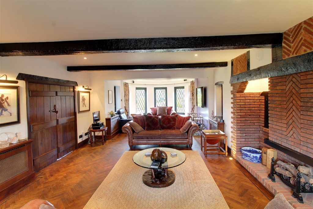 Additional image 14 of 4 bed detached house for saleBrookmans Avenue, Brookmans Park AL9