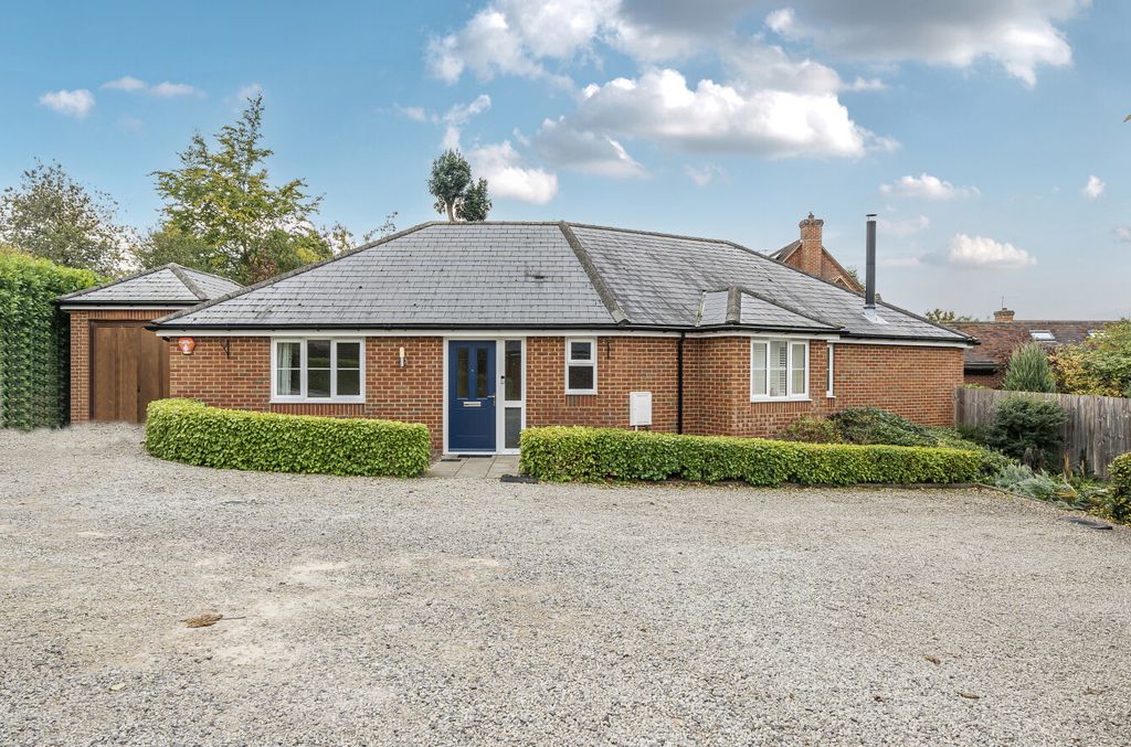 Property photo 1 of 14 1358159-19-68De84...