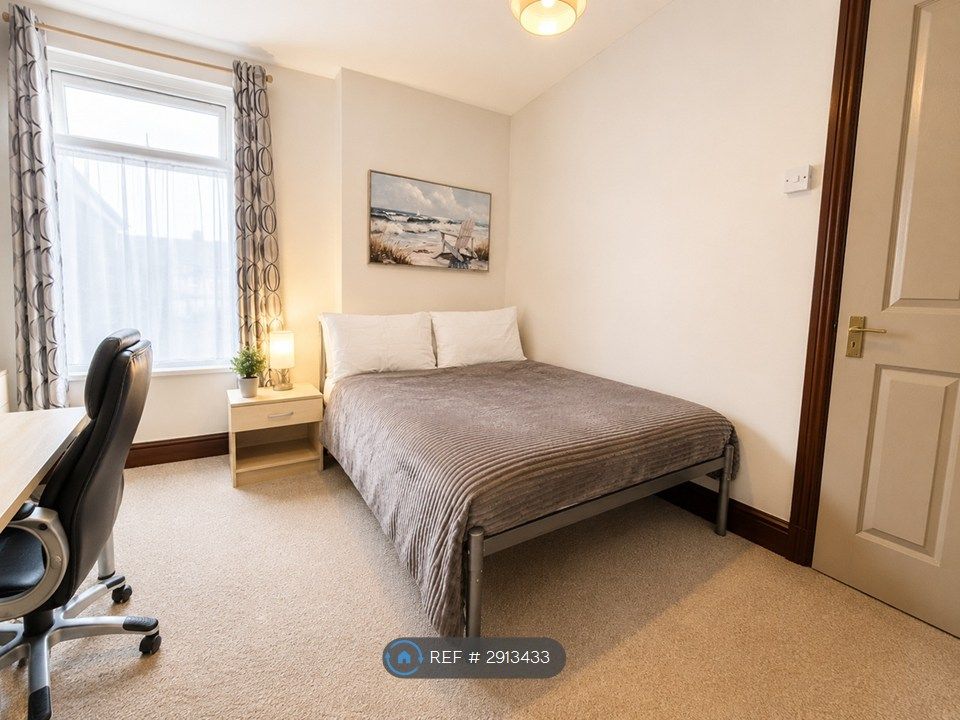 Property photo 2 of 6