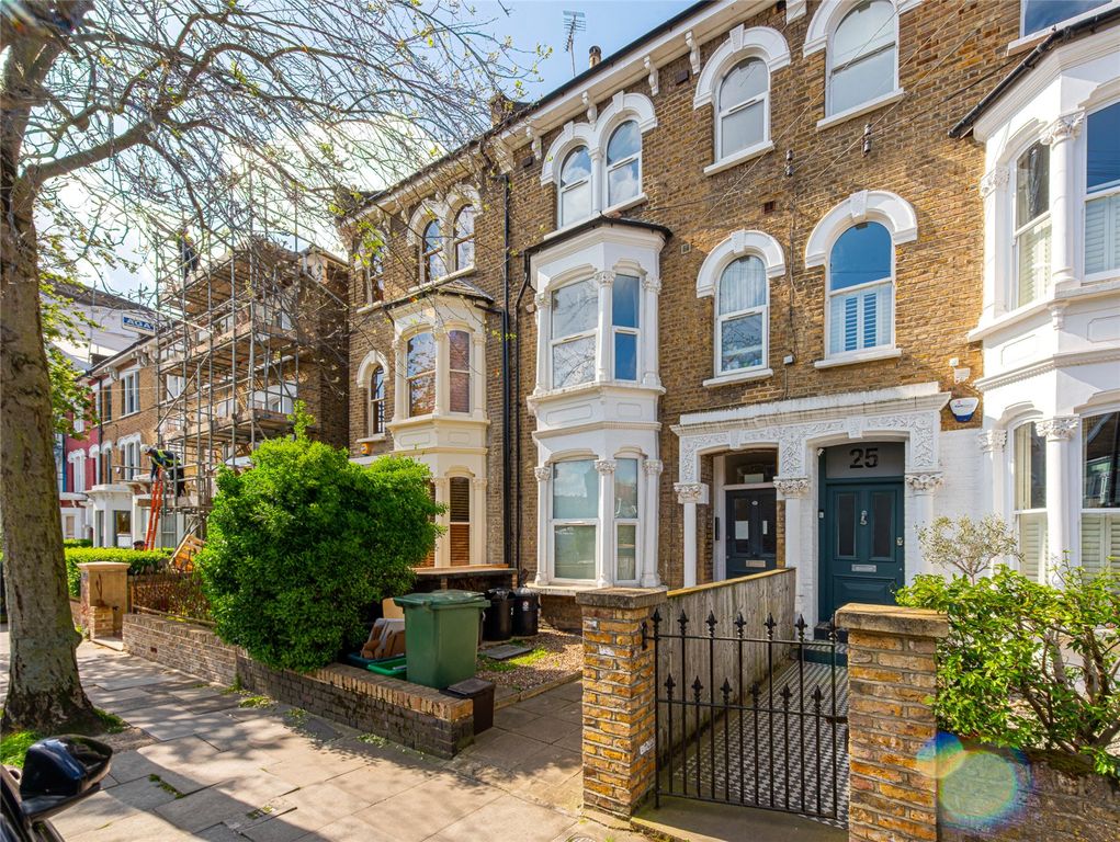 Property photo 2 of 7 Picture No. 41