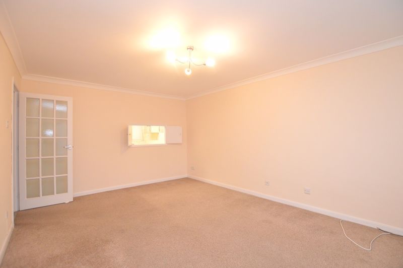 Property photo 3 of 9 Photo 10